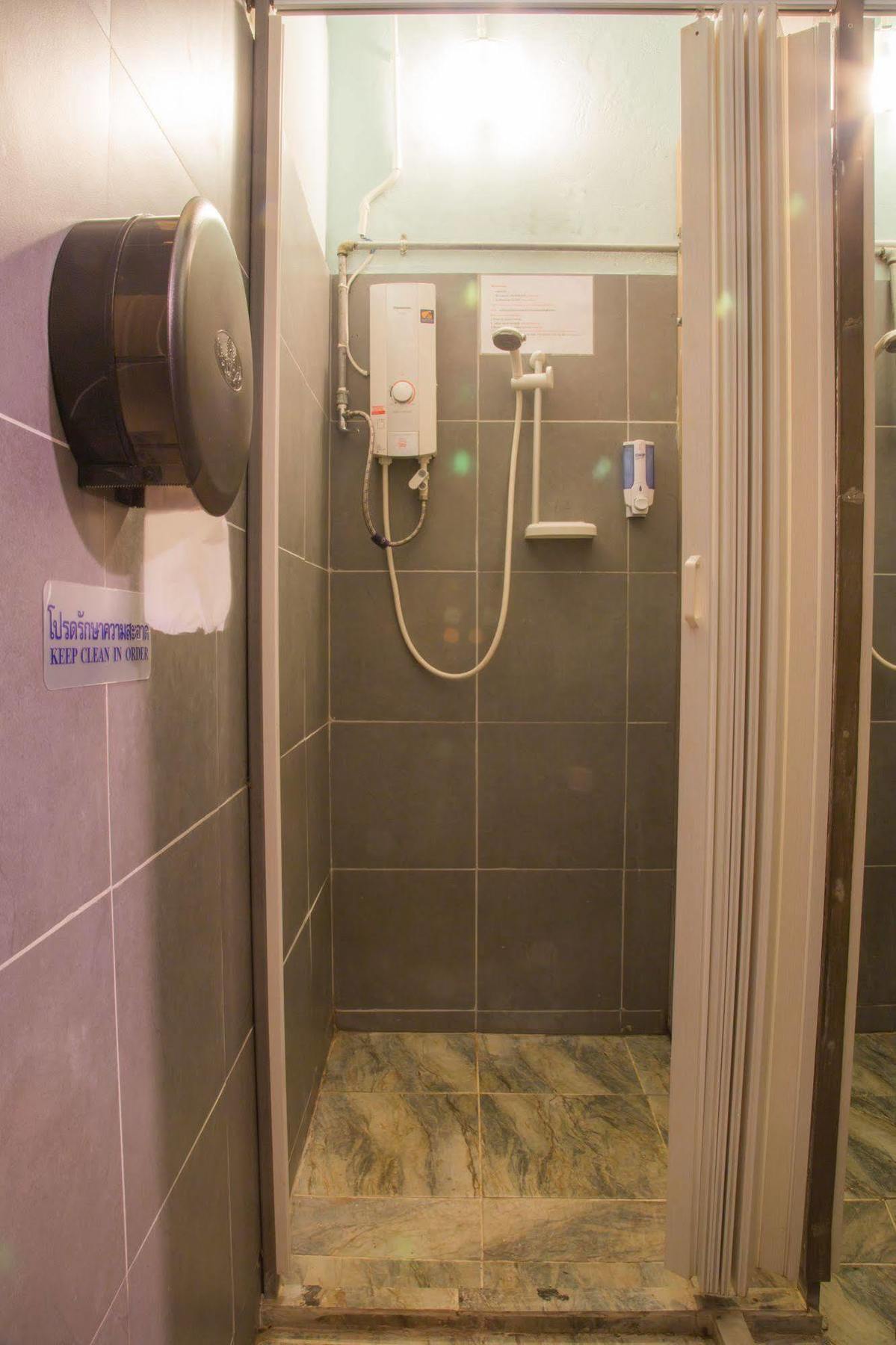 Cassette Hostel Чіангмай Екстер'єр фото