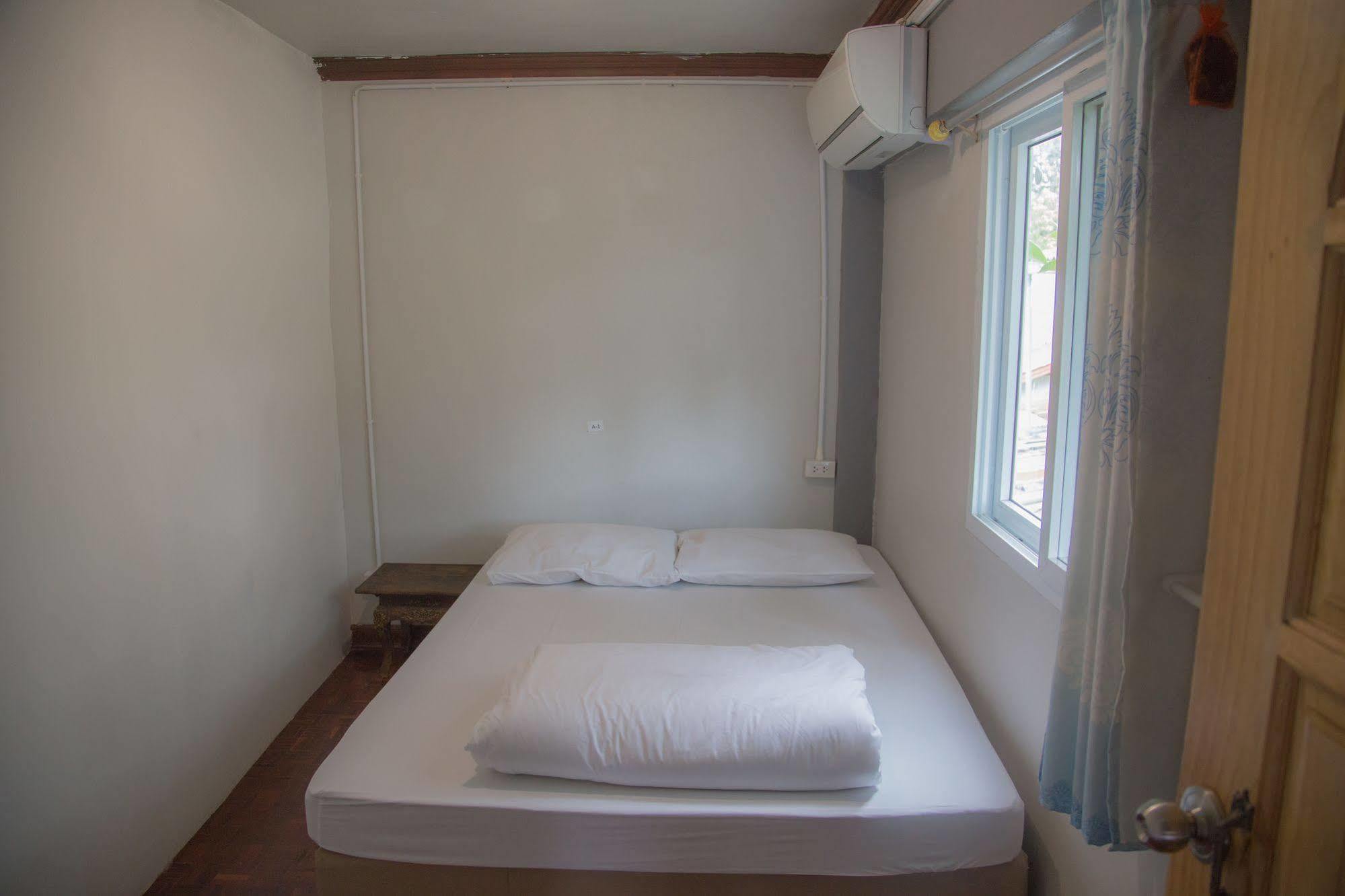 Cassette Hostel Чіангмай Екстер'єр фото