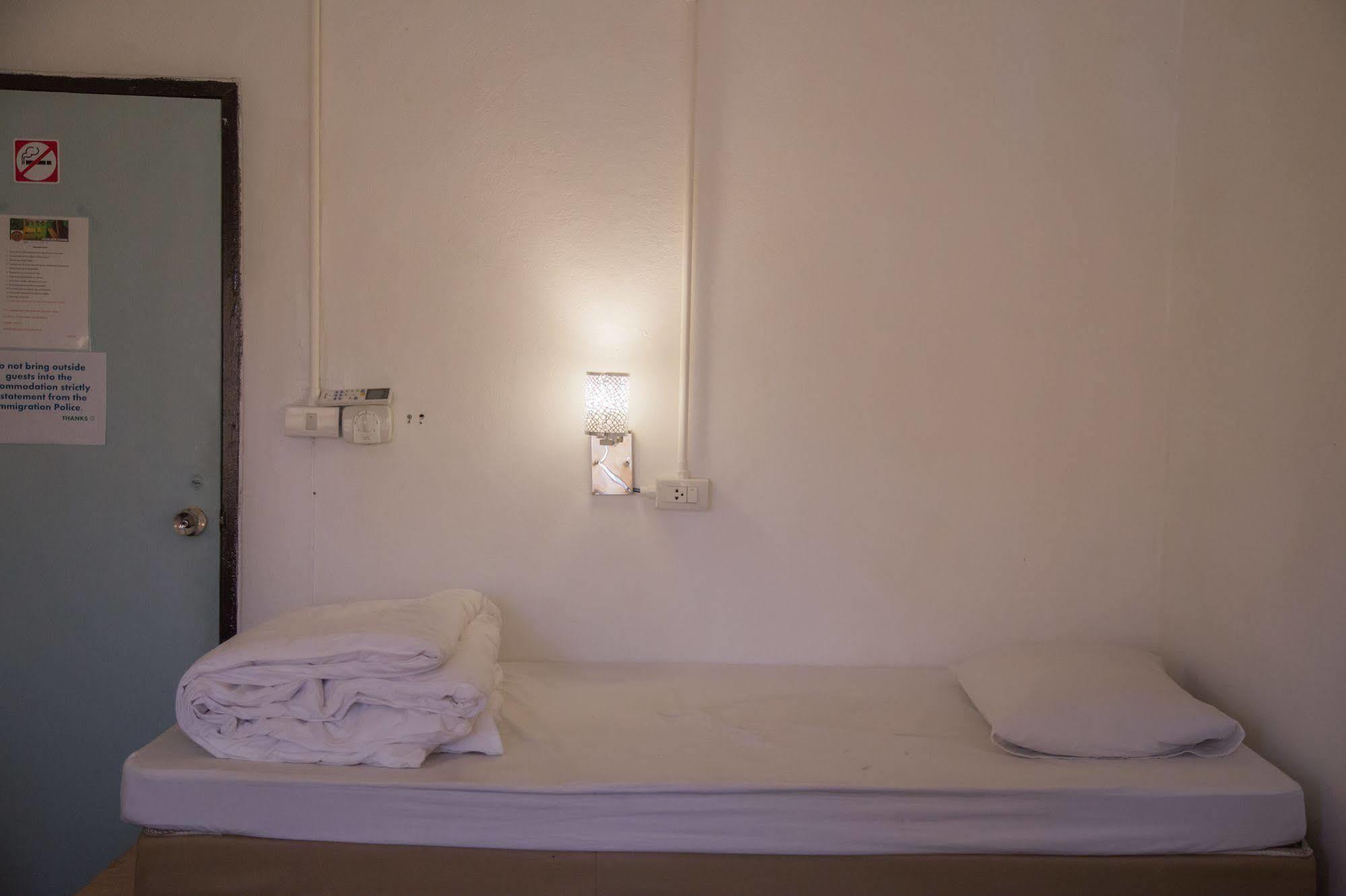 Cassette Hostel Чіангмай Екстер'єр фото